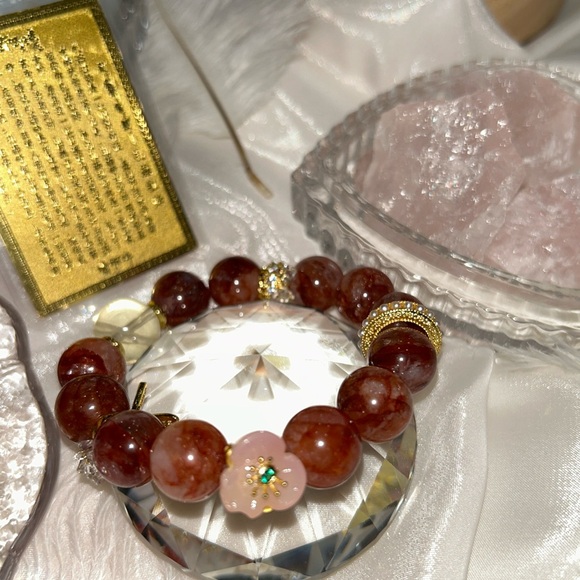 Pure Natural Red Gel Flower Comforting and Nourishing Koi Lucky Crystal Bracelet - Picture 1 of 5